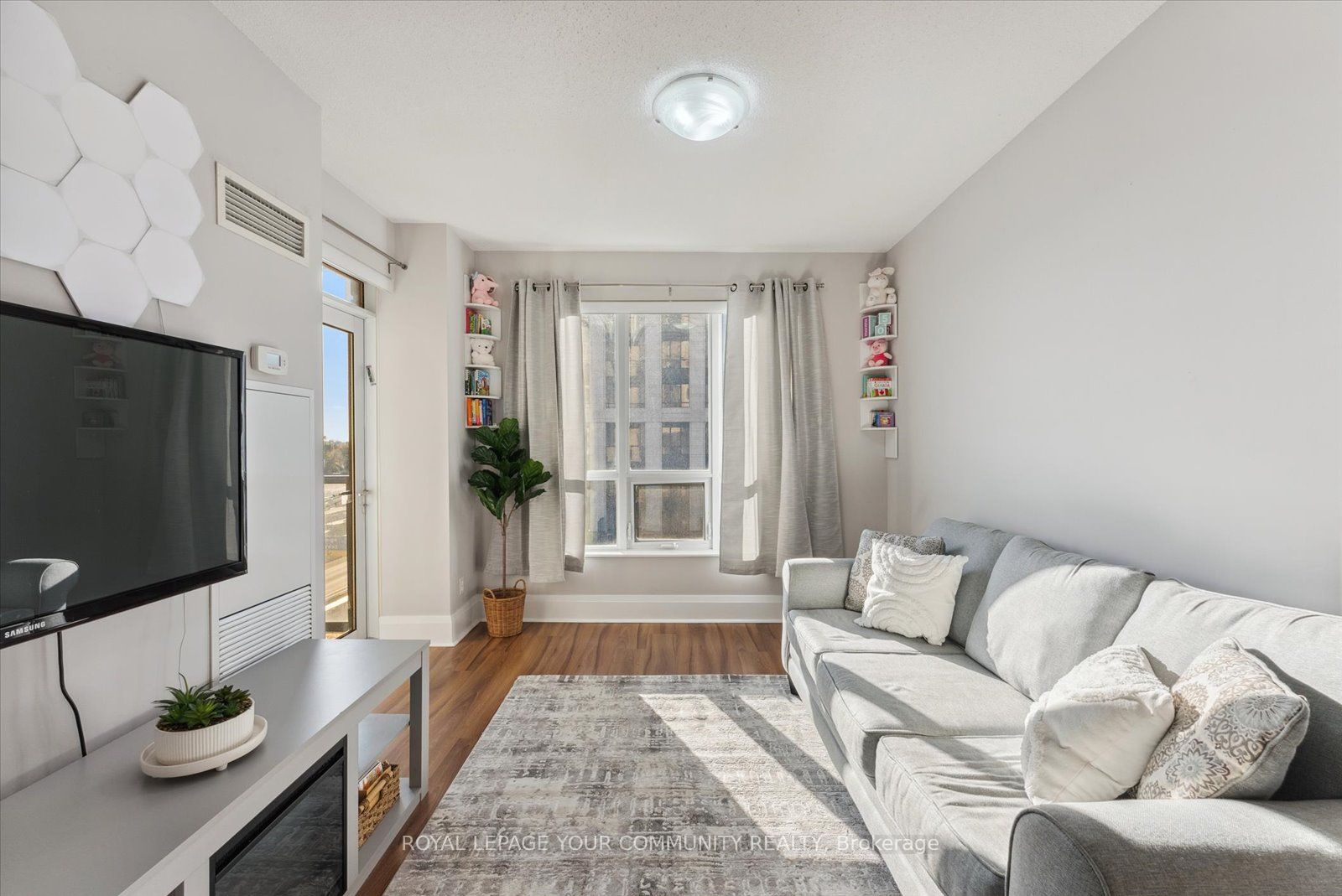 #614 - 100 Harrison Garden Boulevard, Toronto, ON M2N 0C2