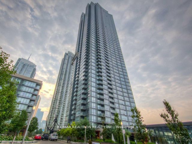 11 Brunel Court