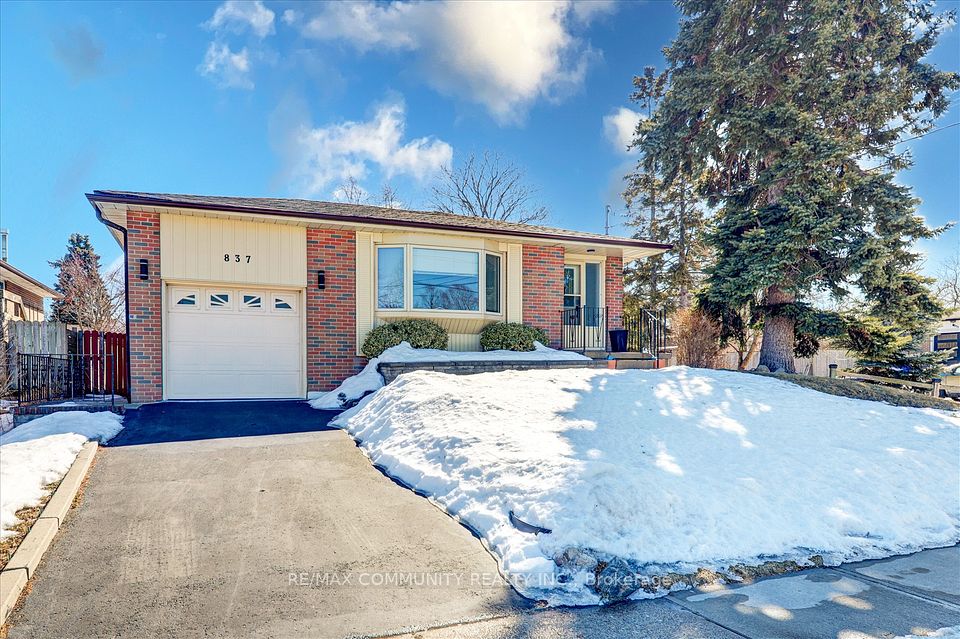 837 Hillcrest