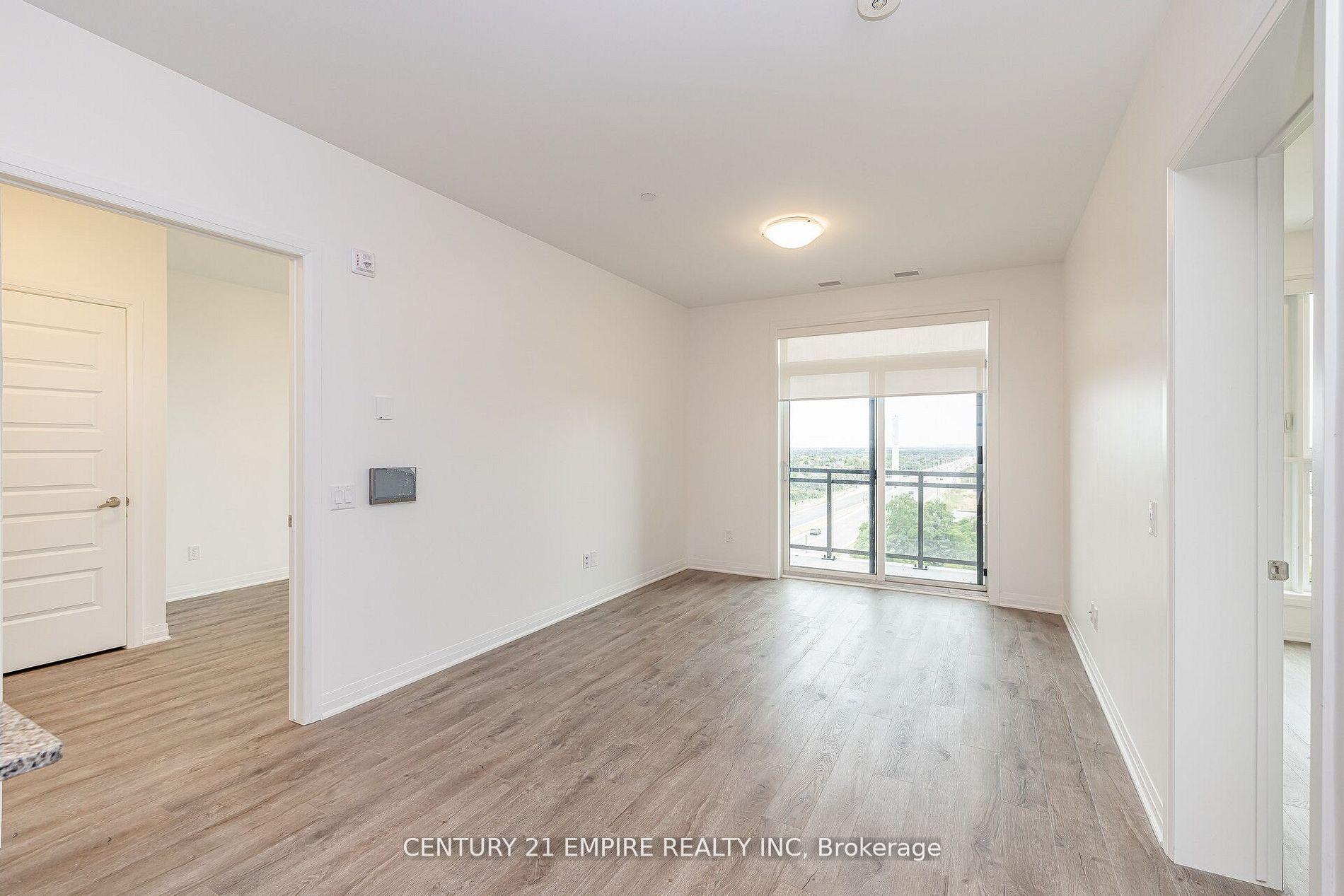 2 Bedrooms Condo at 95 Dundas,  Oakville For sale