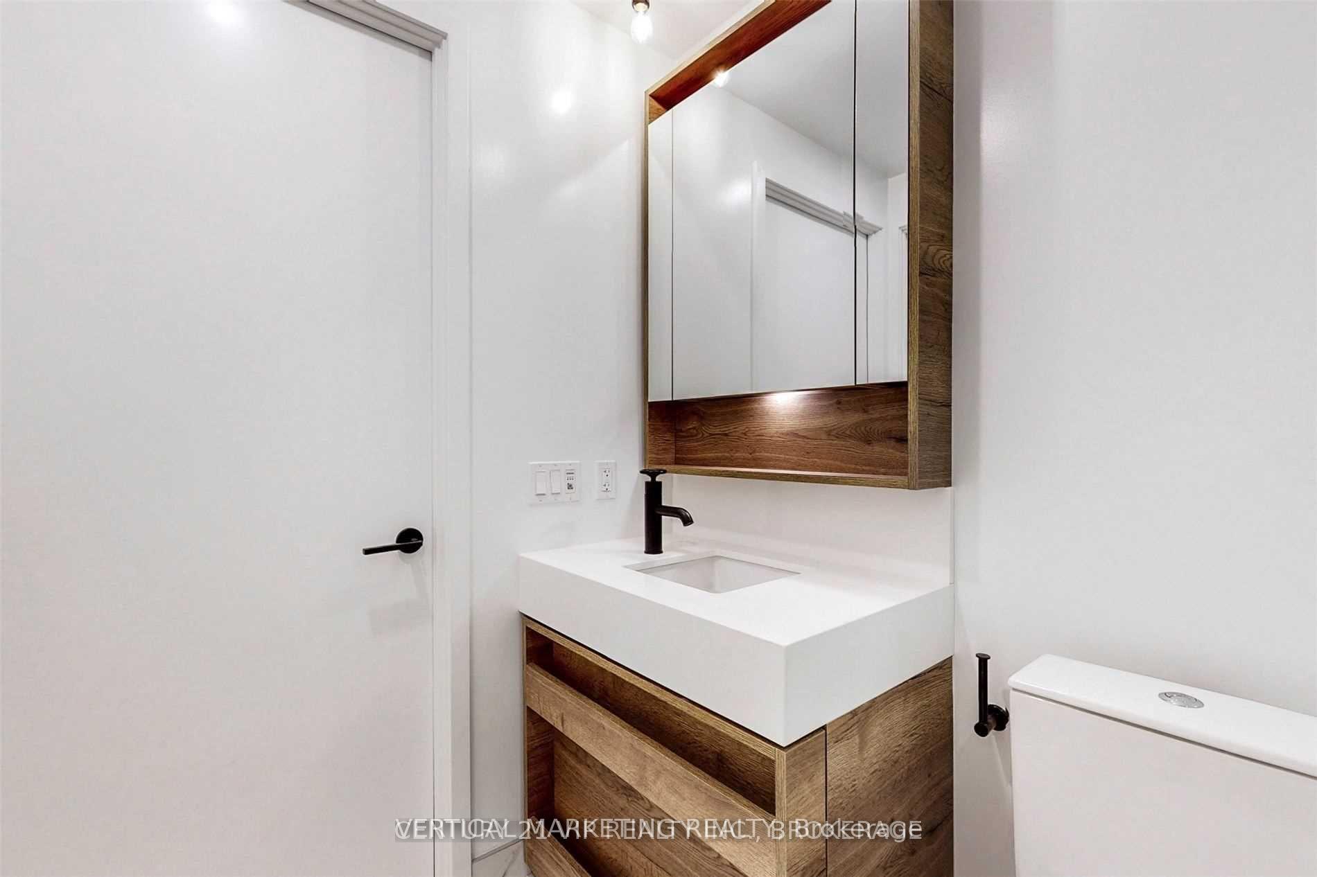 1 Bedroom Condo at 505 Richmond,  Toronto For sale