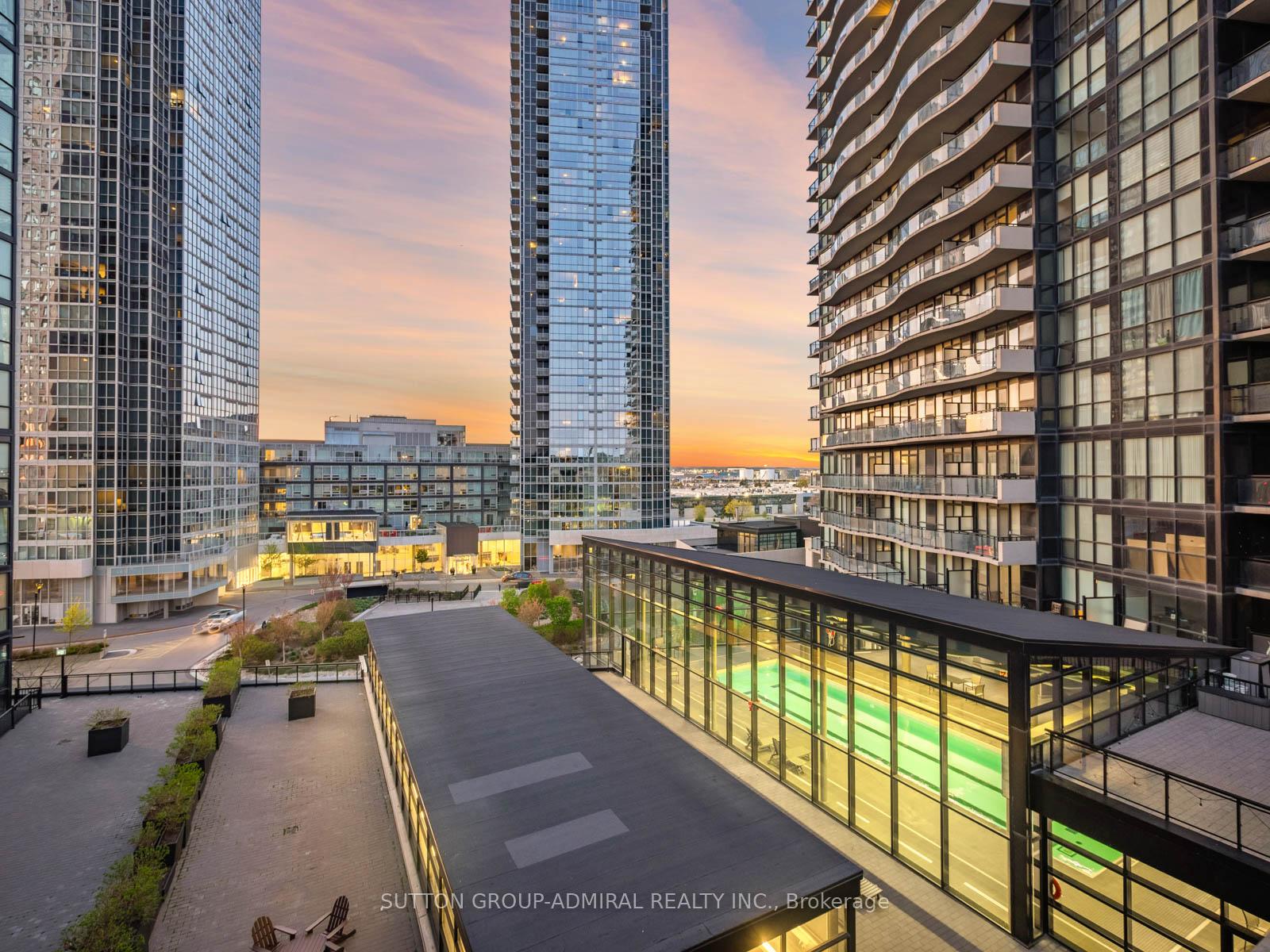 2 Bedrooms Condo at 2900 Highway 7, Vaughan For sale