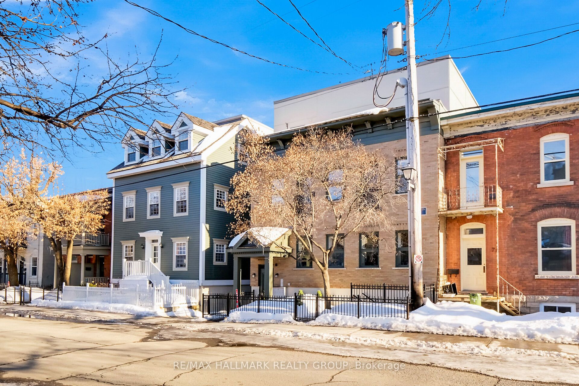 #302 - 84 St. Andrew Street, LowerTownSandyHill, ON K1N 5G2