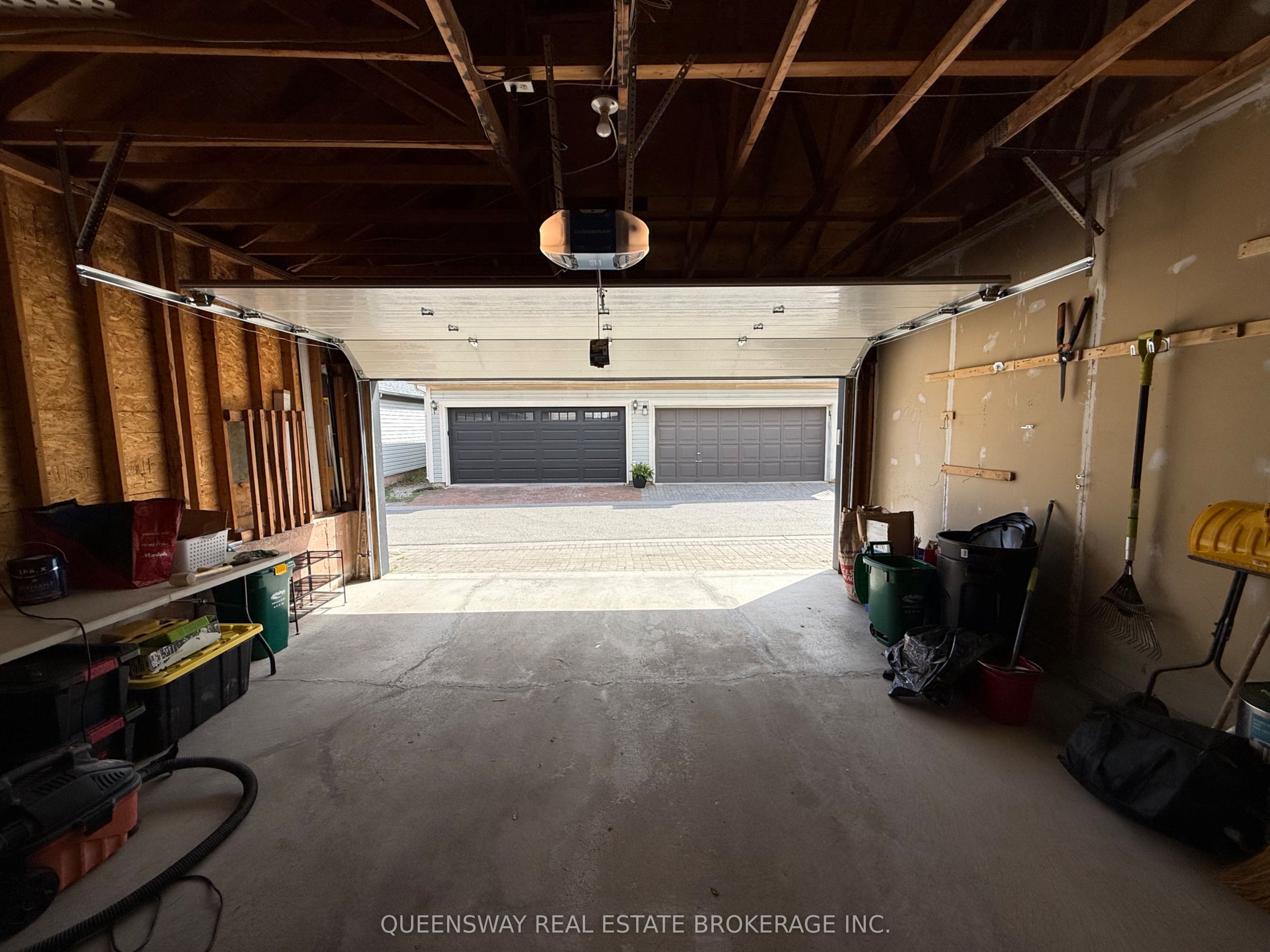 82 Roxton Road