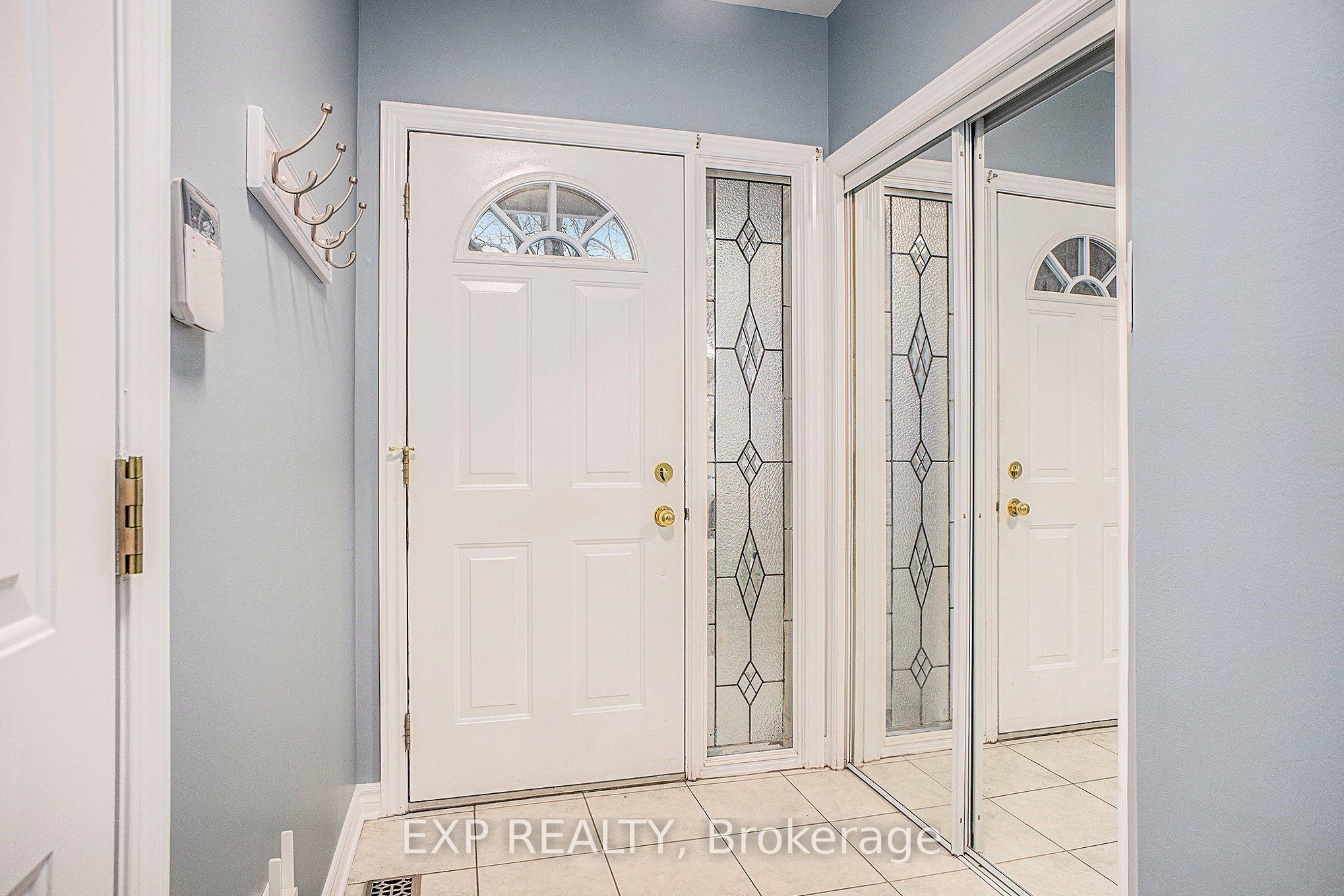 252 Deerfox Drive, Barrhaven, ON K2J 4Z2