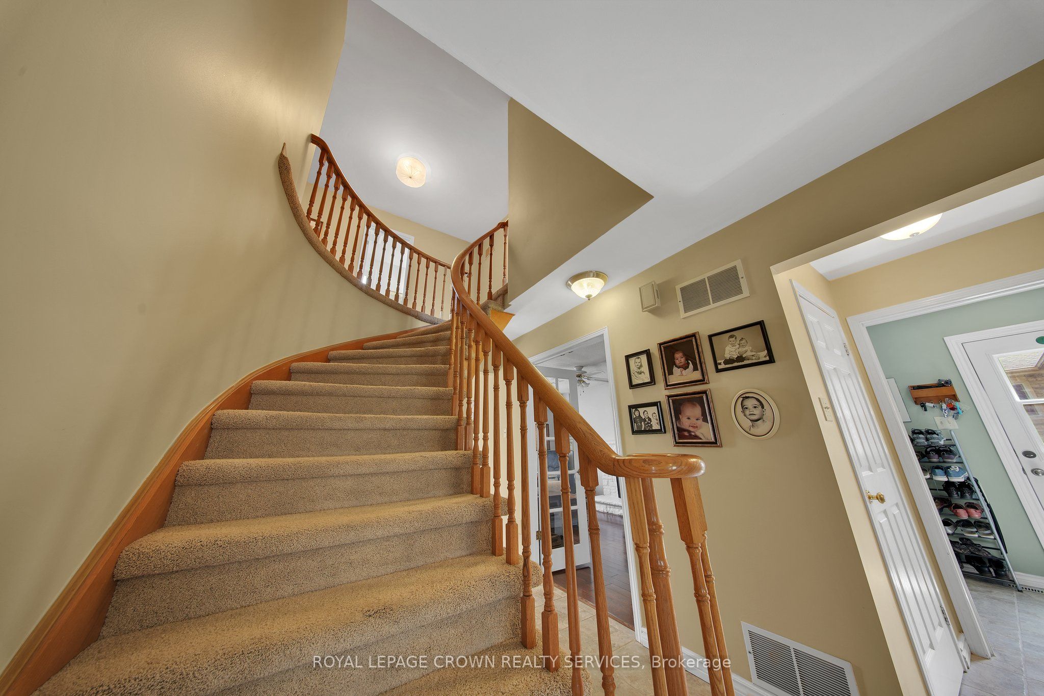383 Ashworth Drive