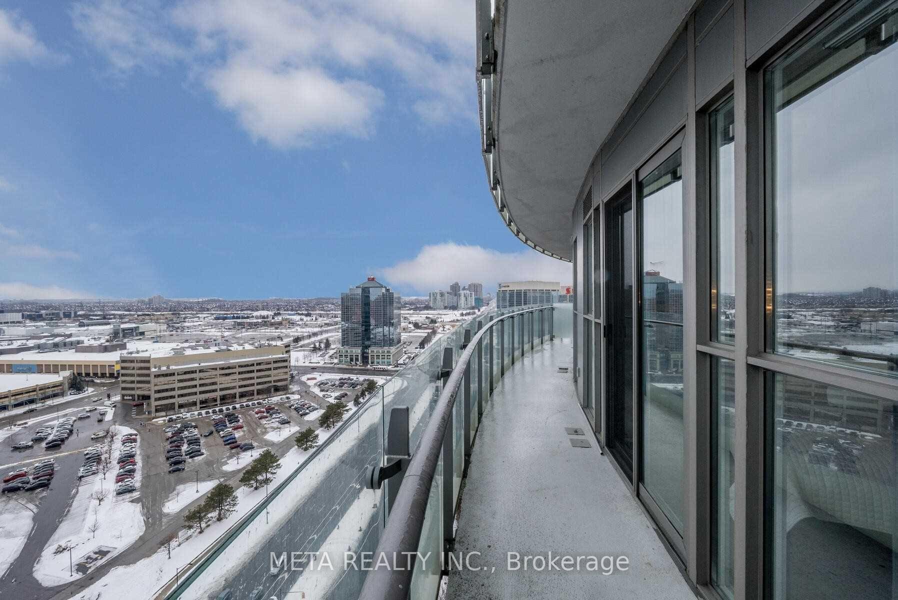 2 Bedrooms Condo at 50 Absolute, Mississauga For sale