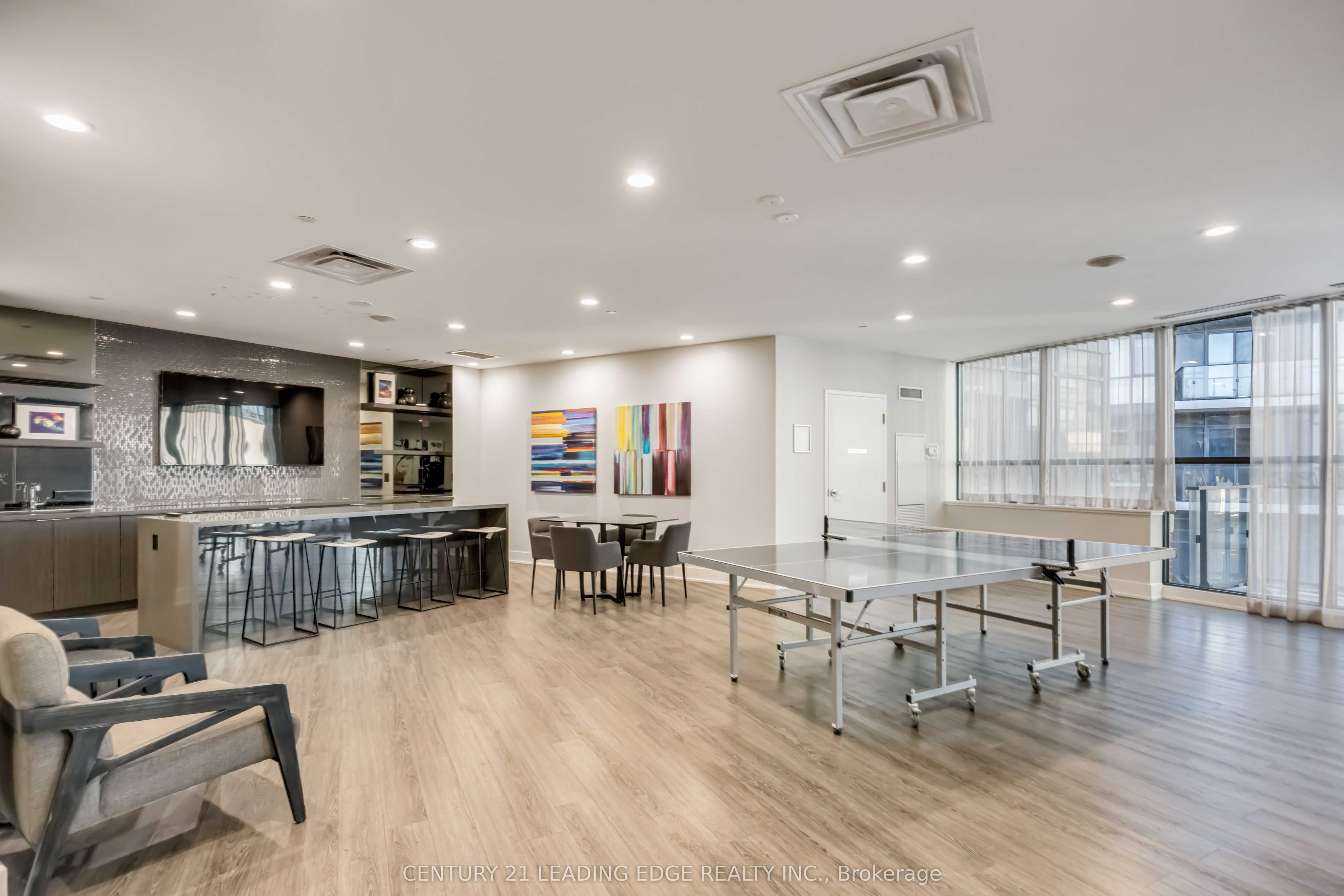 10 Park Lawn Road, #621