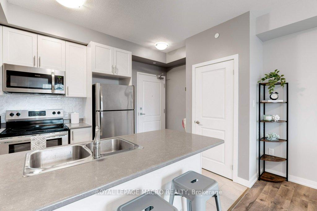 1 Bedroom Condo at 125 Shoreview,  Hamilton For sale
