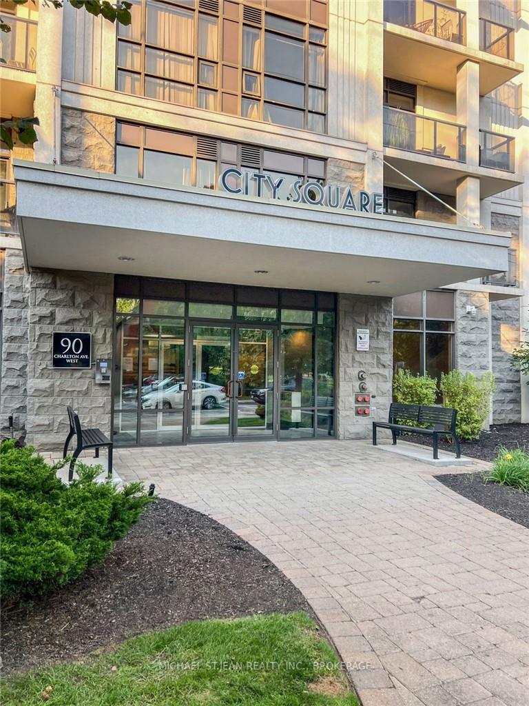 2 Bedrooms Condo at 90 Charlton,  Hamilton For sale