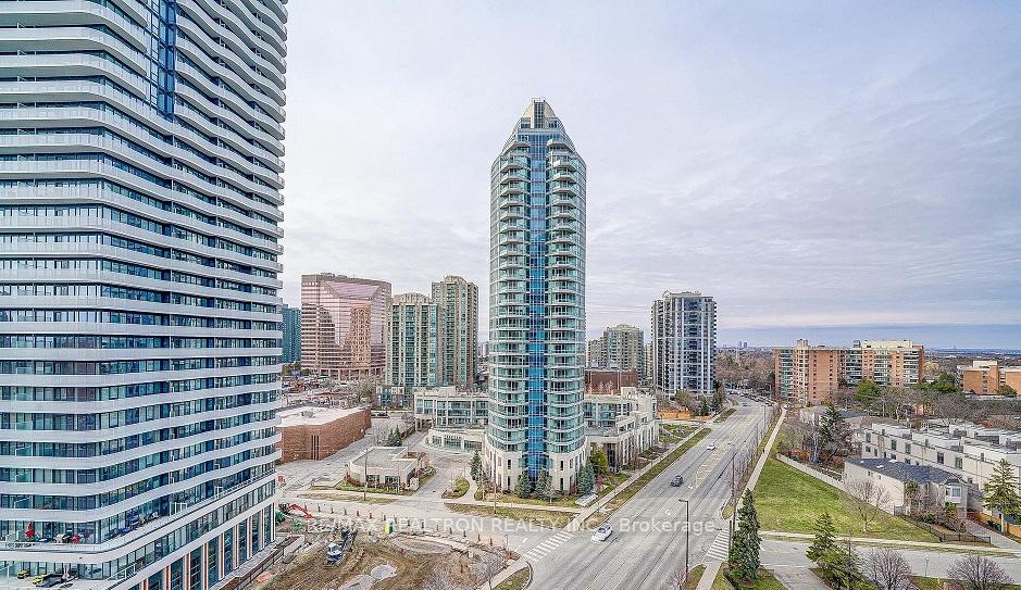 2 Bedrooms Condo at 60 Byng, Toronto For sale