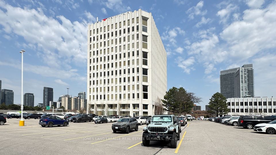 235 Yorkland