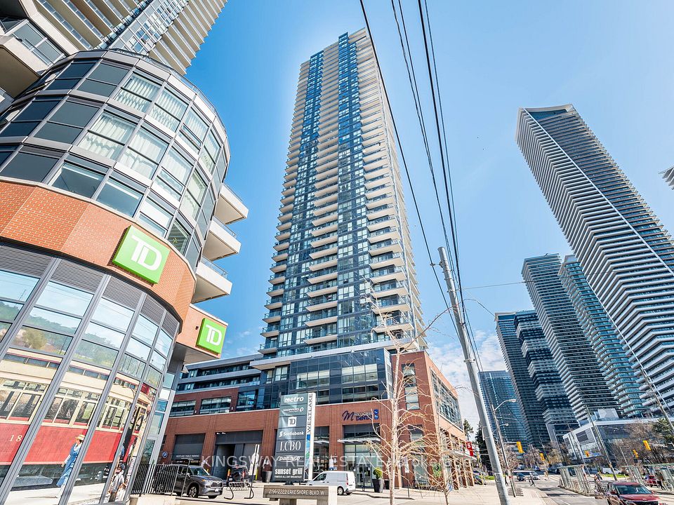 2200 Lakeshore