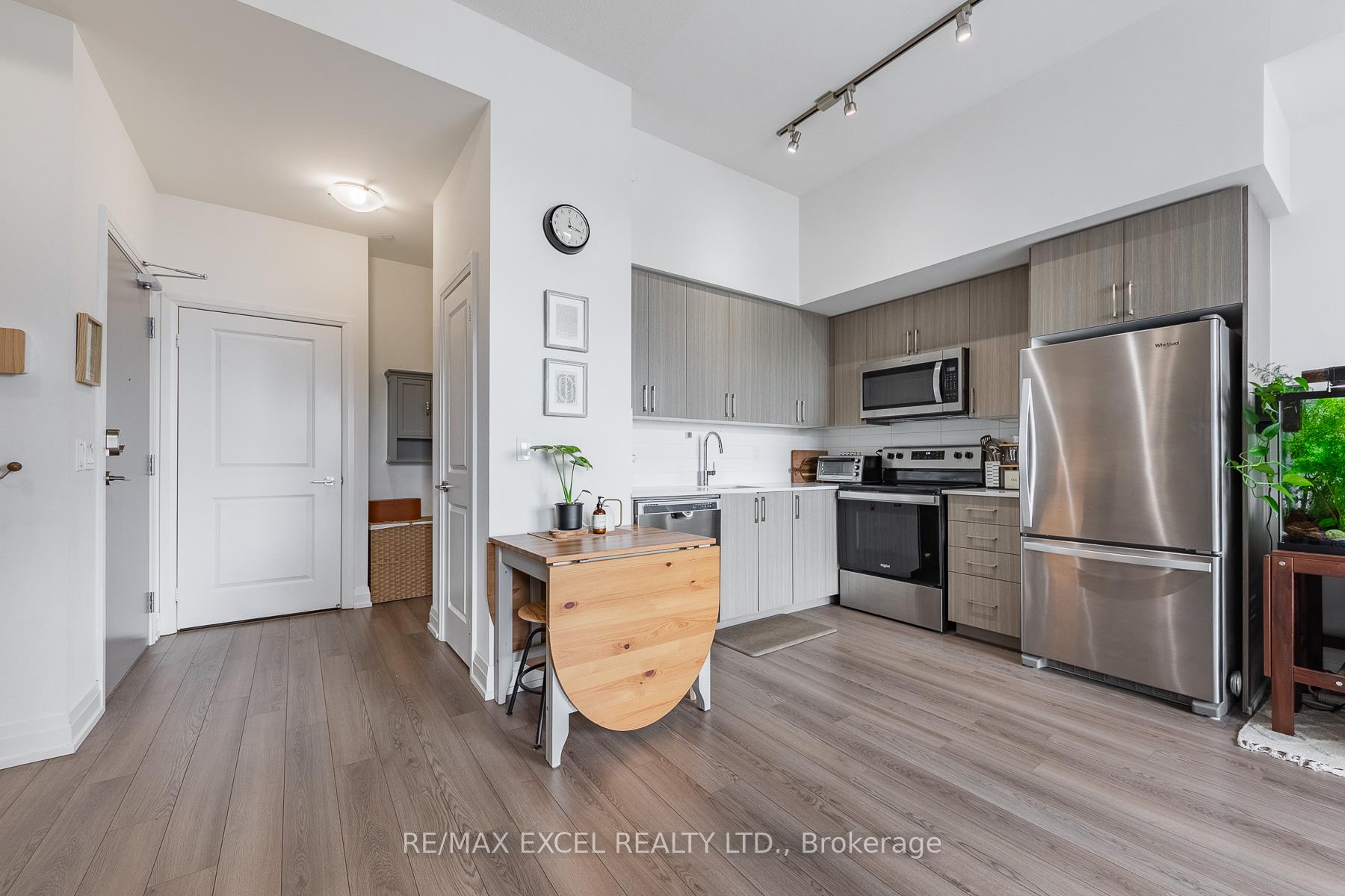 2 Bedrooms Condo at 3121 Sheppard Avenue, Toronto For sale