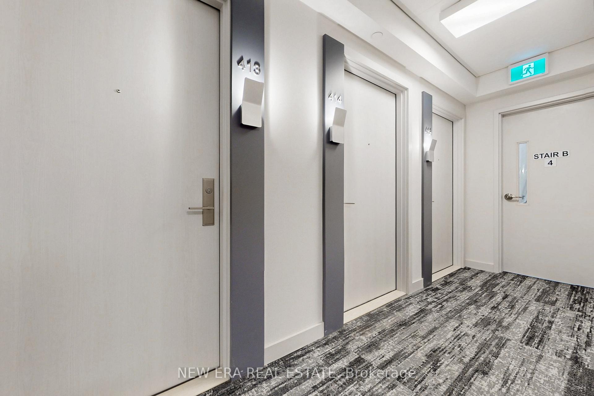 2 Bedrooms Condo at 30 Samuel Wood, Toronto For sale