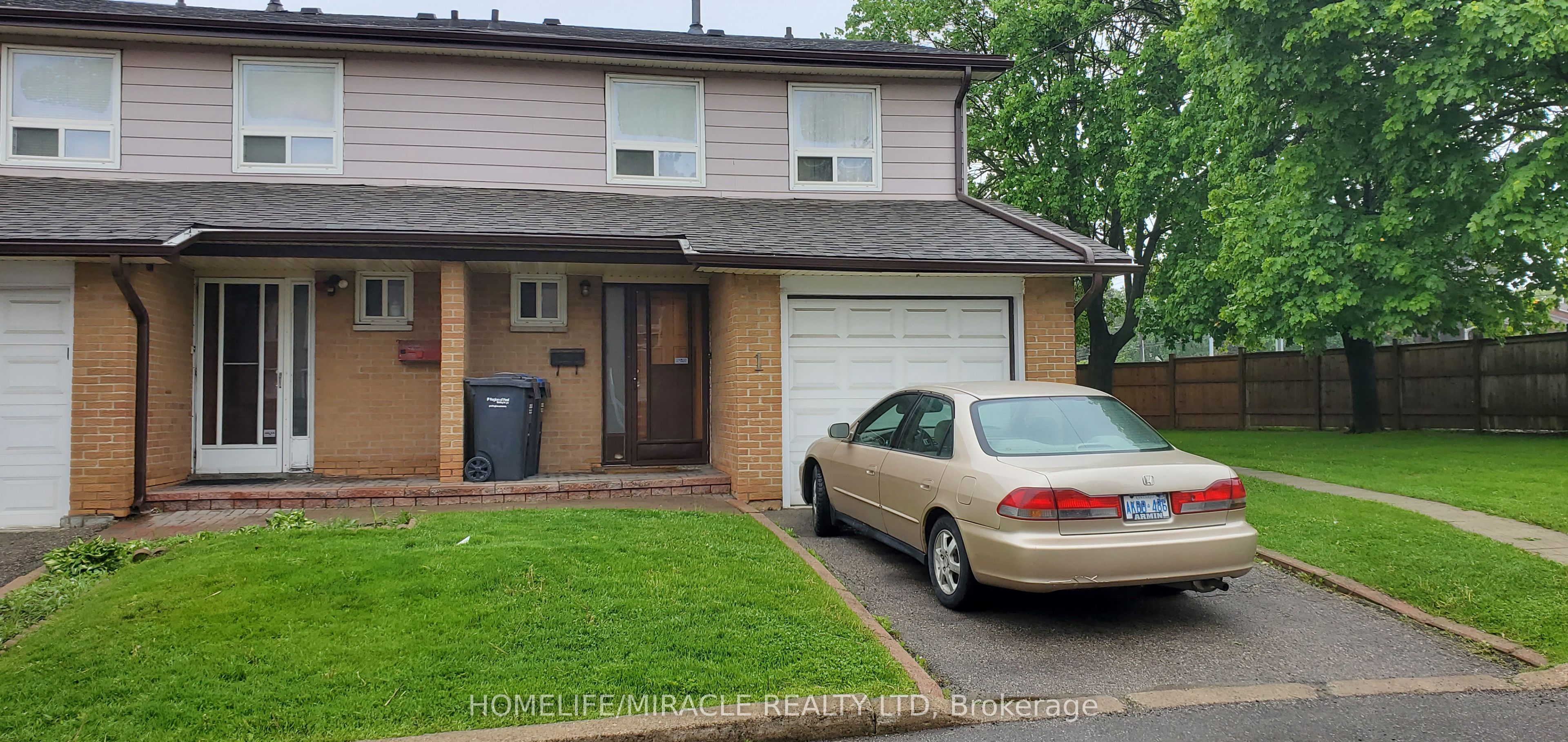 3525 Brandon Gate, #1