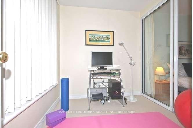 2 Bedrooms Condo at 55 Bloor, Toronto For sale