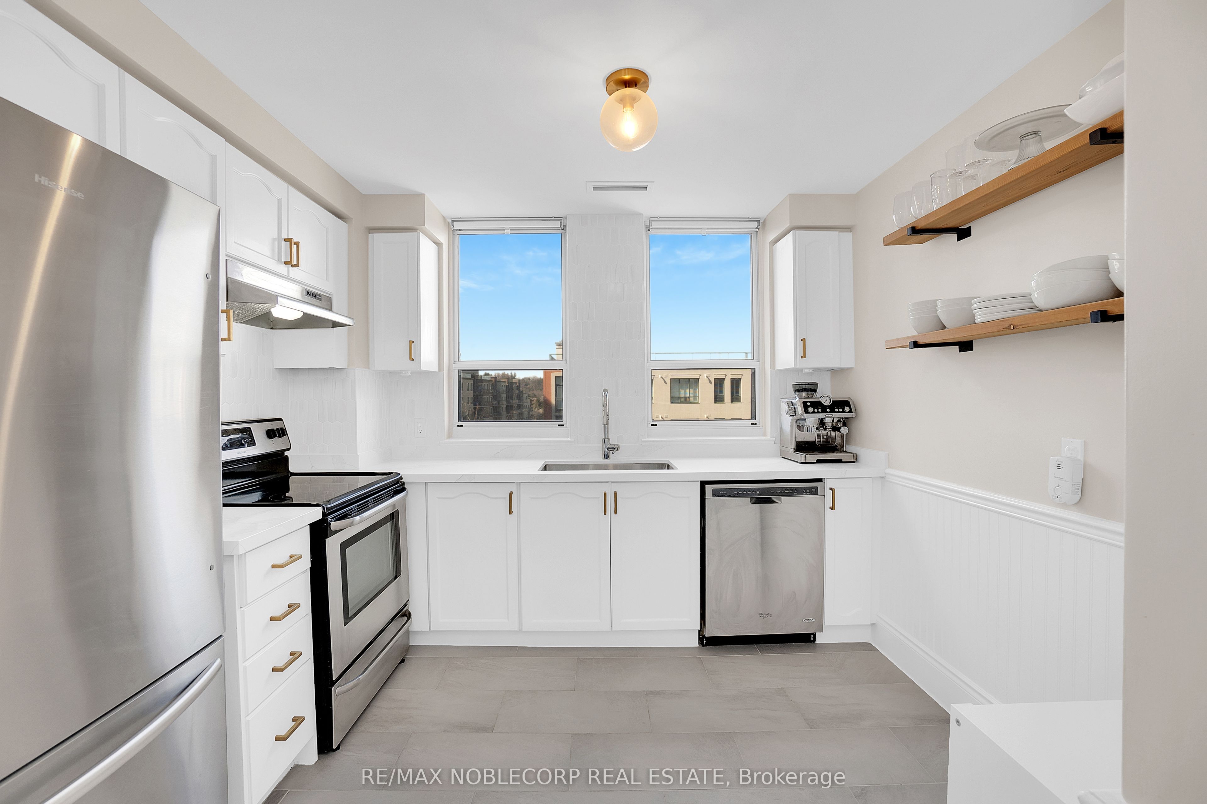 53 Woodbridge Avenue, #419