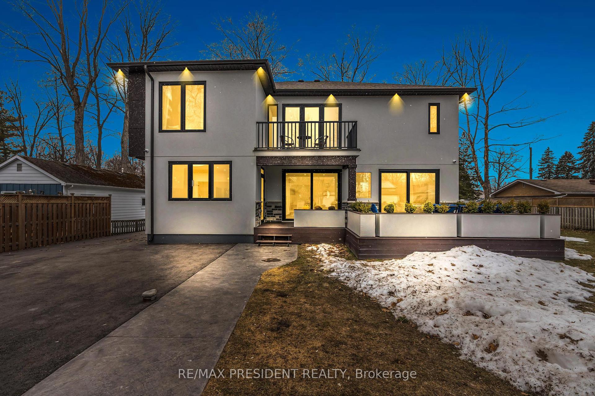 3951 Alberta Avenue, Innisfil, ON L9S 2M1