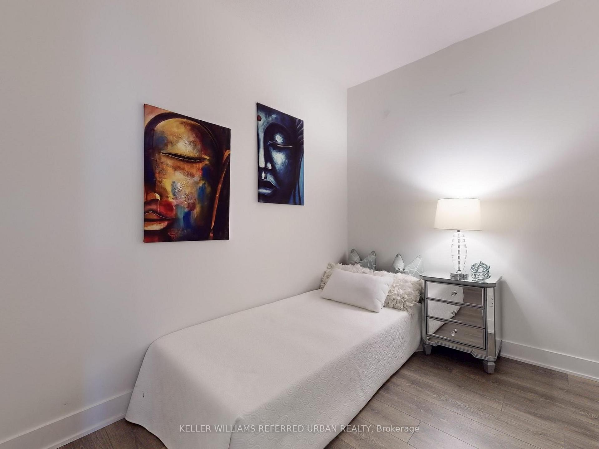 2 Bedrooms Condo at 188 Fairview Mall,  Toronto For sale