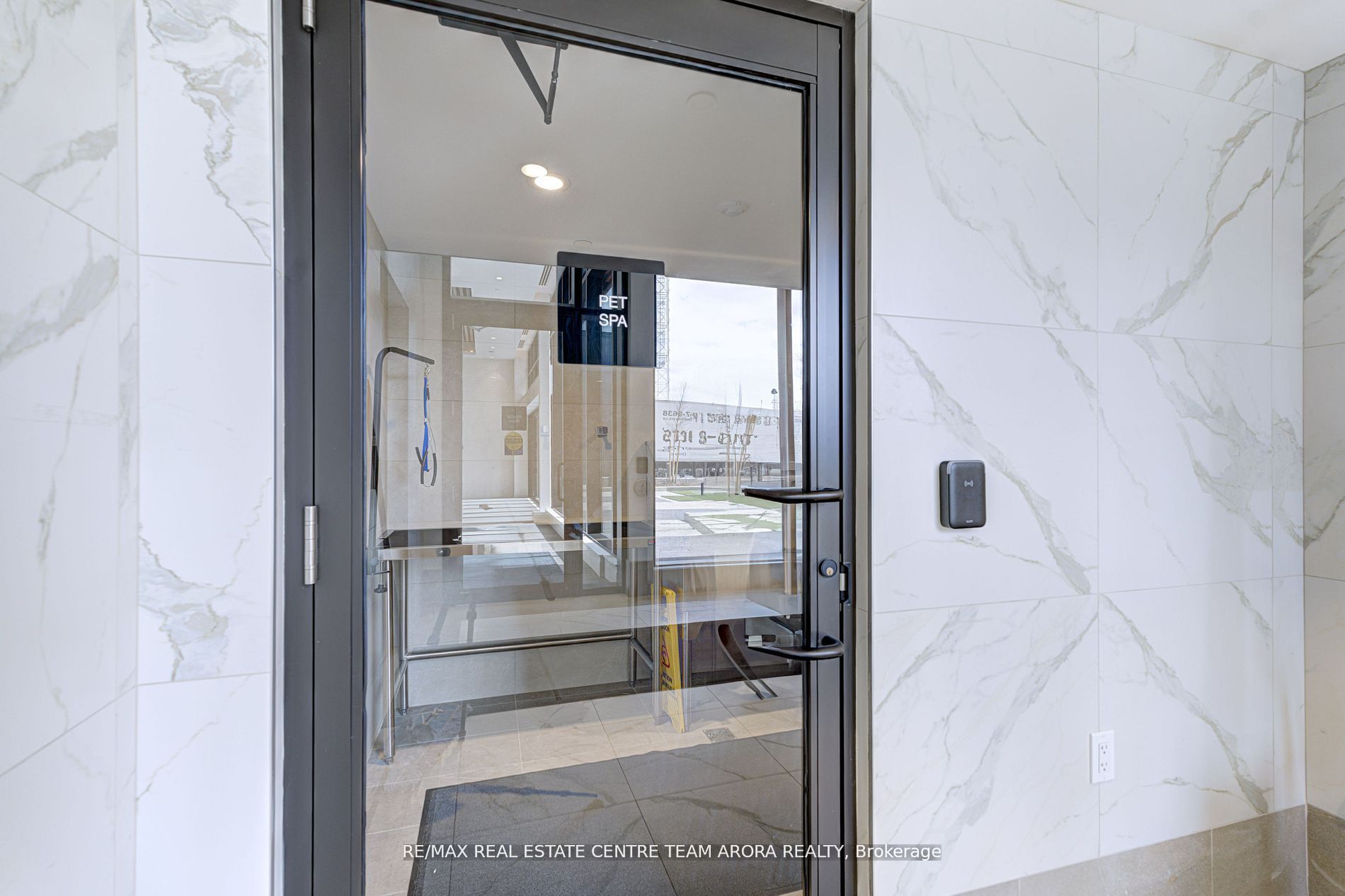 1415 Dundas Street E, #415