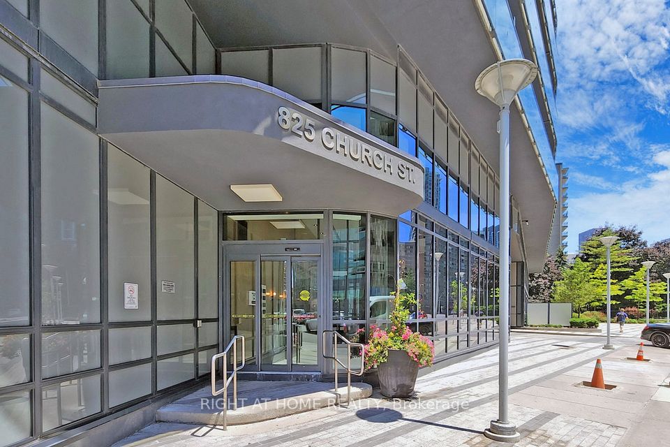 825 Church Street