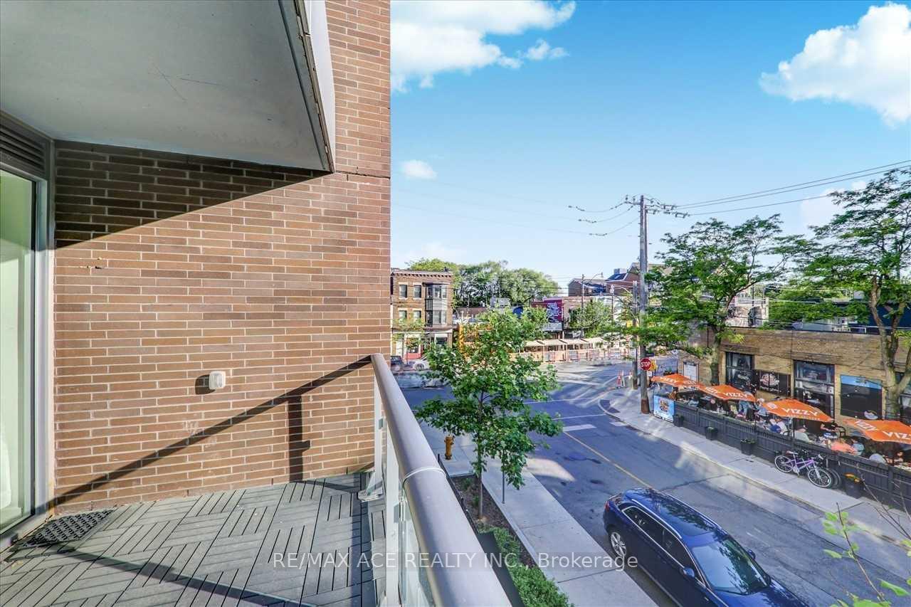 1 Bedroom Condo at 1960 Queens, Toronto For sale