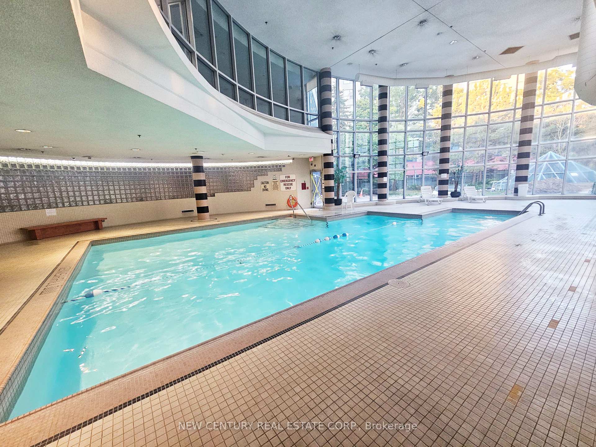 2 Bedrooms Condo at 1470 Midland,  Toronto For sale
