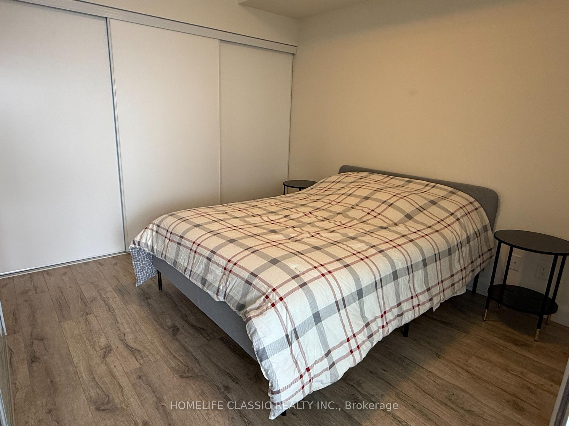 2 Bedrooms Condo at 2 ANNDALE, Toronto For sale