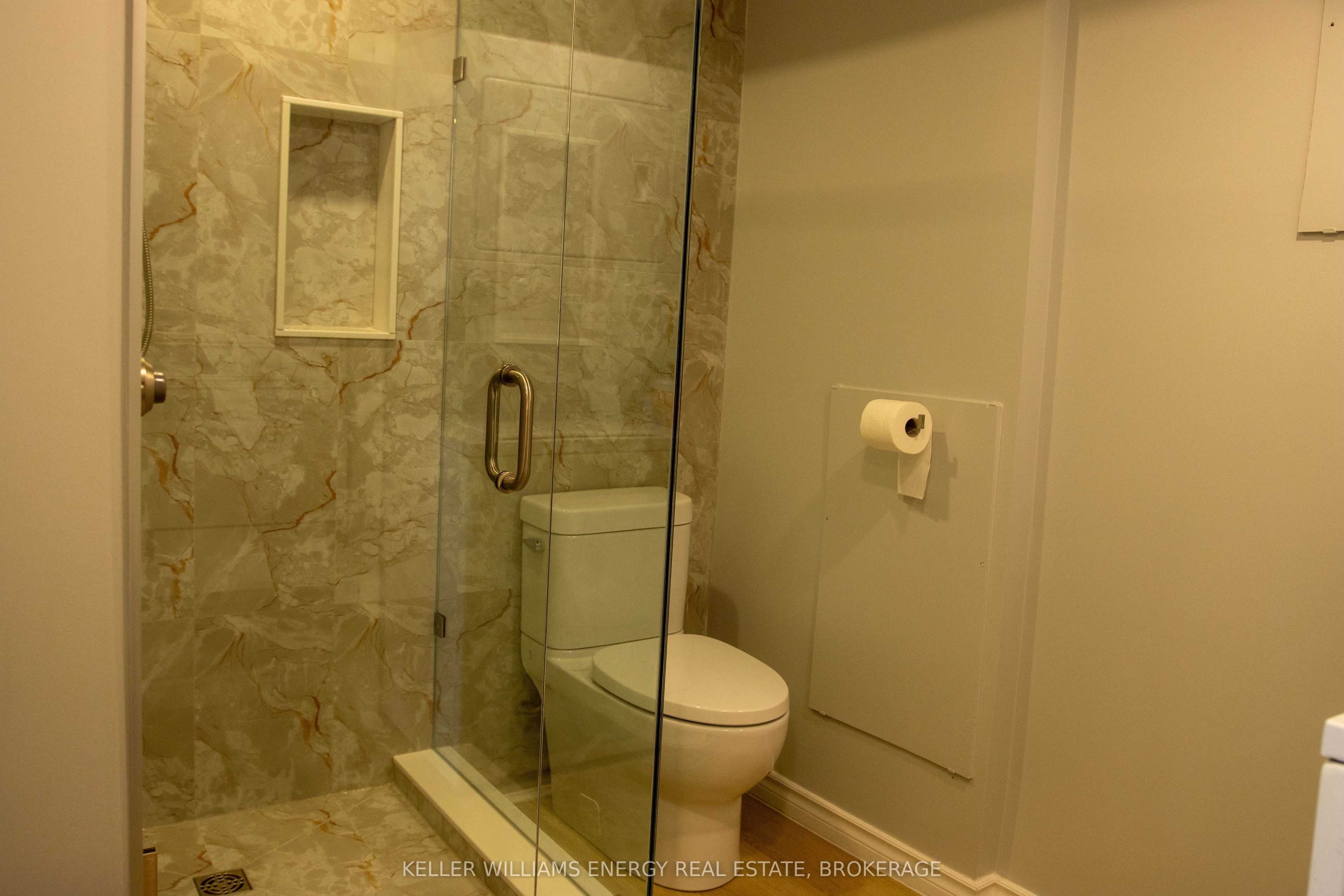 850 Bennett Court #Bsmt, Oshawa Pinecrest