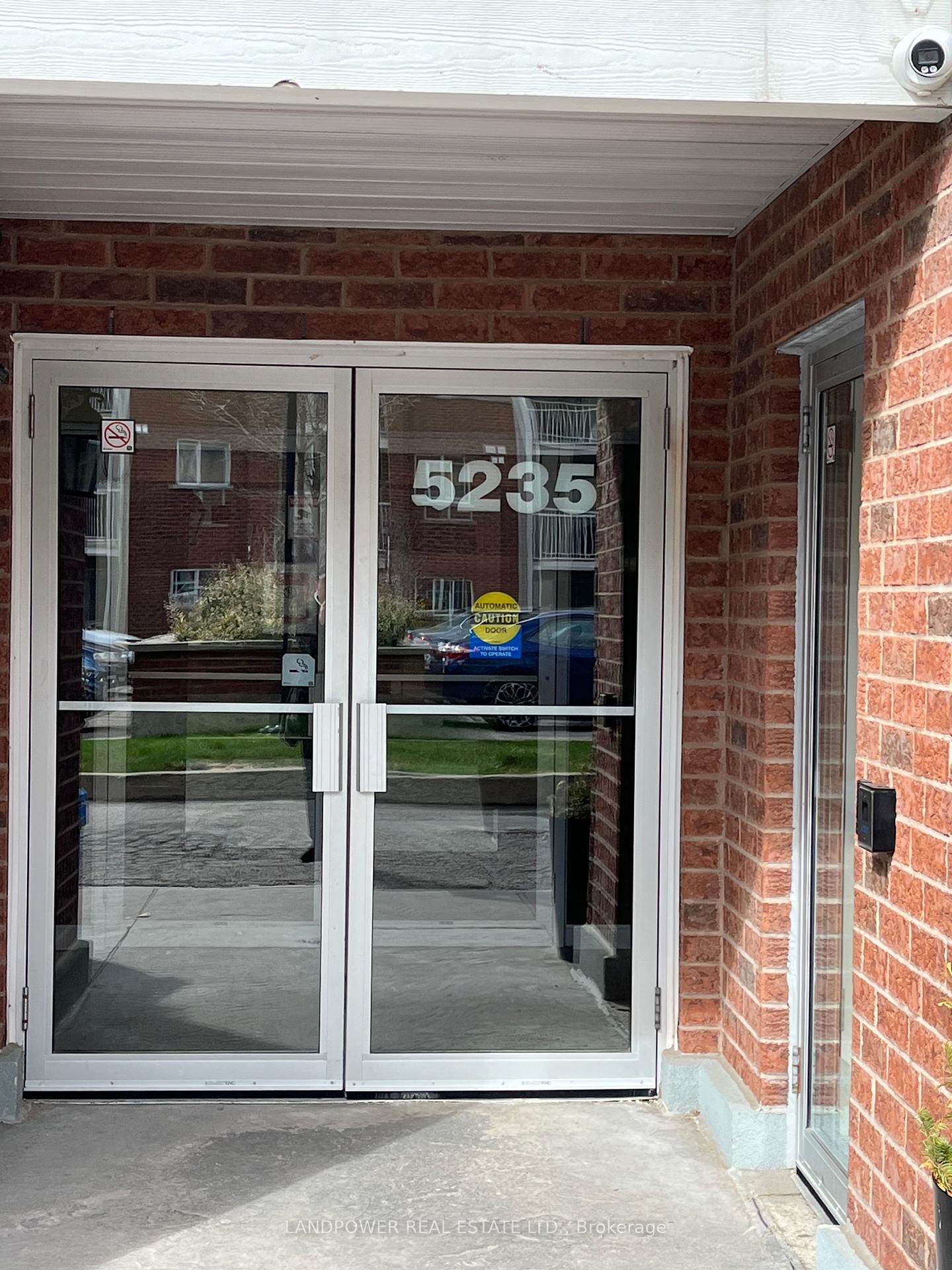 3 Bedrooms Condo at 5235 Finch, Toronto For sale