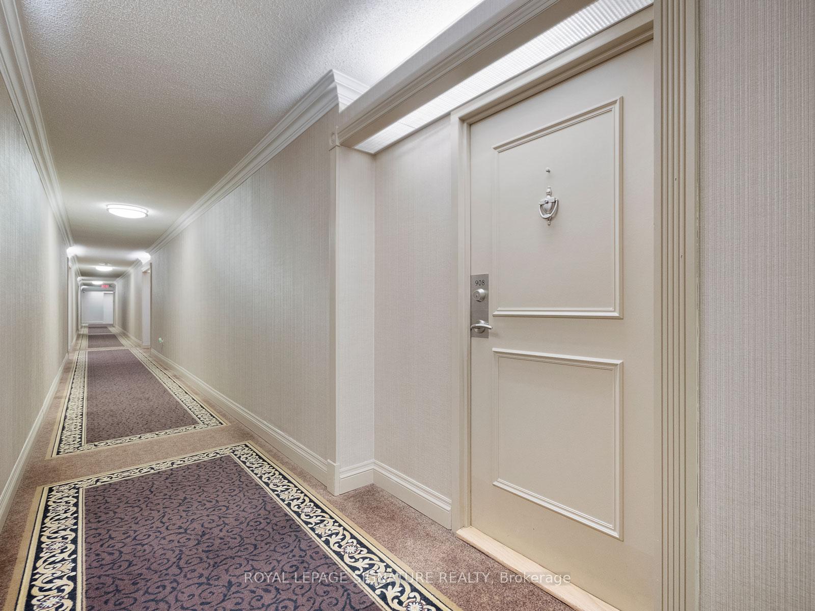 2 Bedrooms Condo at 20 Dean Park, Toronto For sale