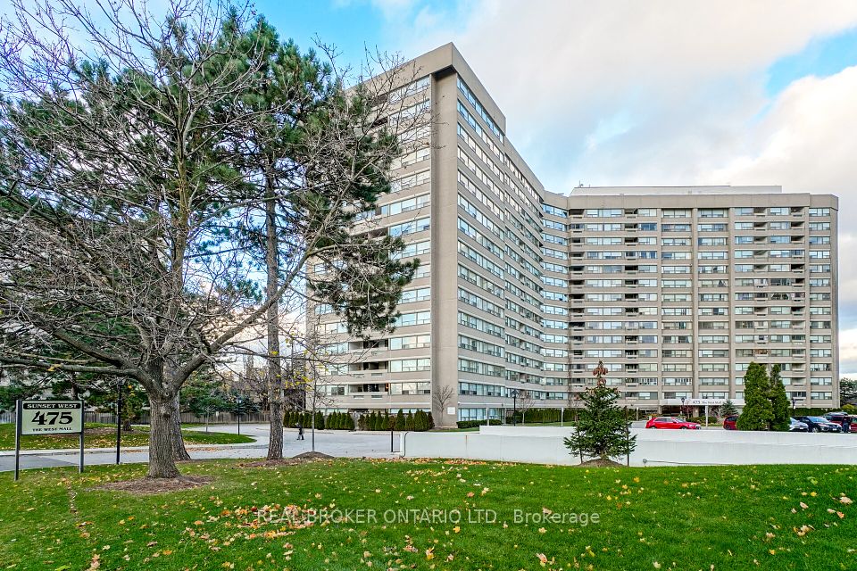 475 The West Mall