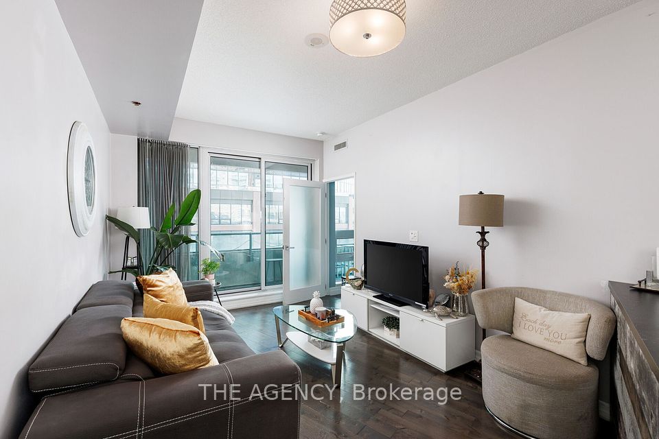 150 E Liberty