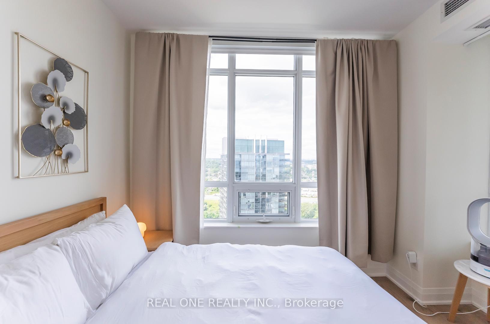 1 Bedroom Condo at 36 Park Lawn, Toronto For sale