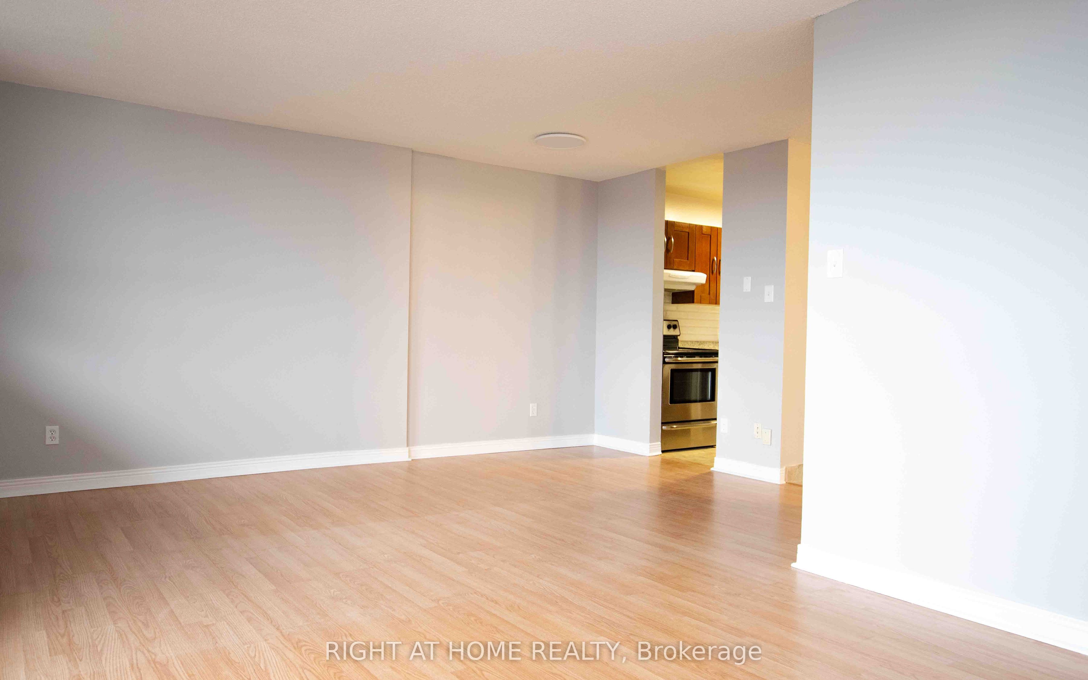 2020 JASMINE Crescent, #704