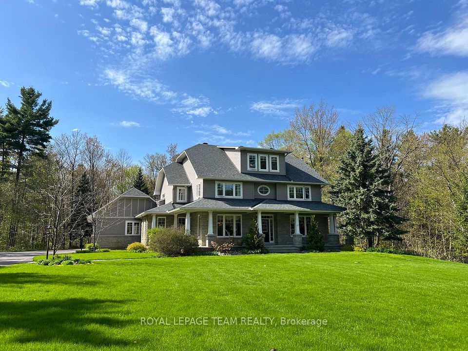 38 Roycroft