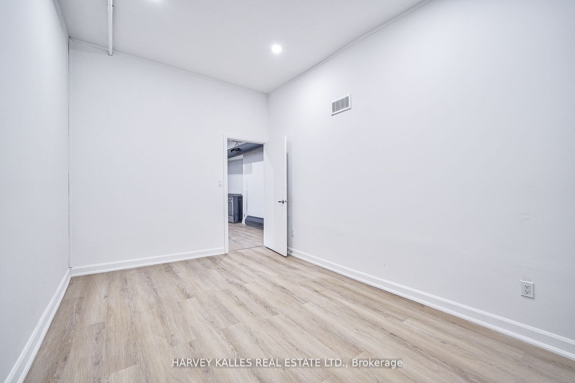 1046 Bathurst Street Unit 5