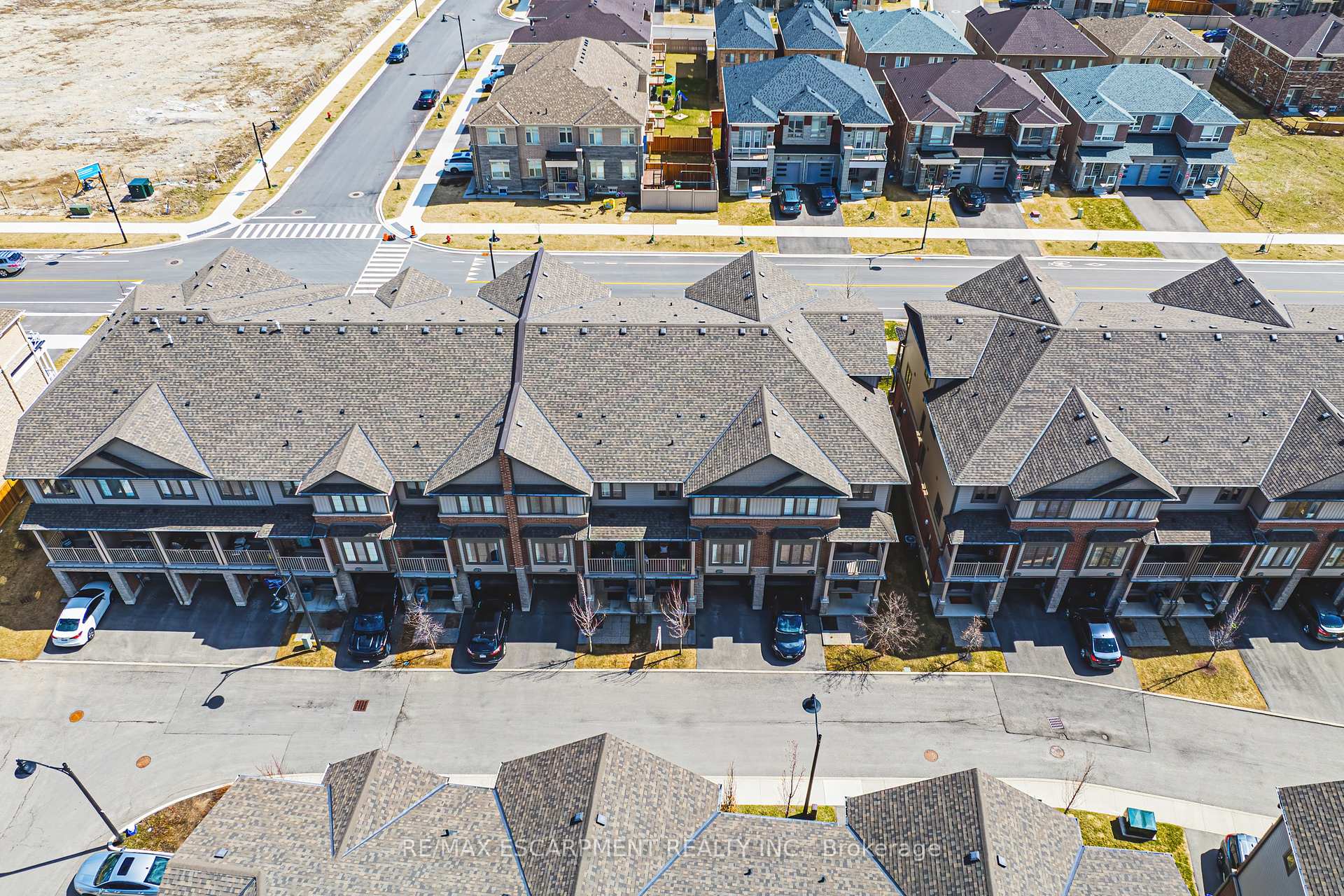 2 Bedrooms Condo at 18 Ridgeside,  Hamilton For sale