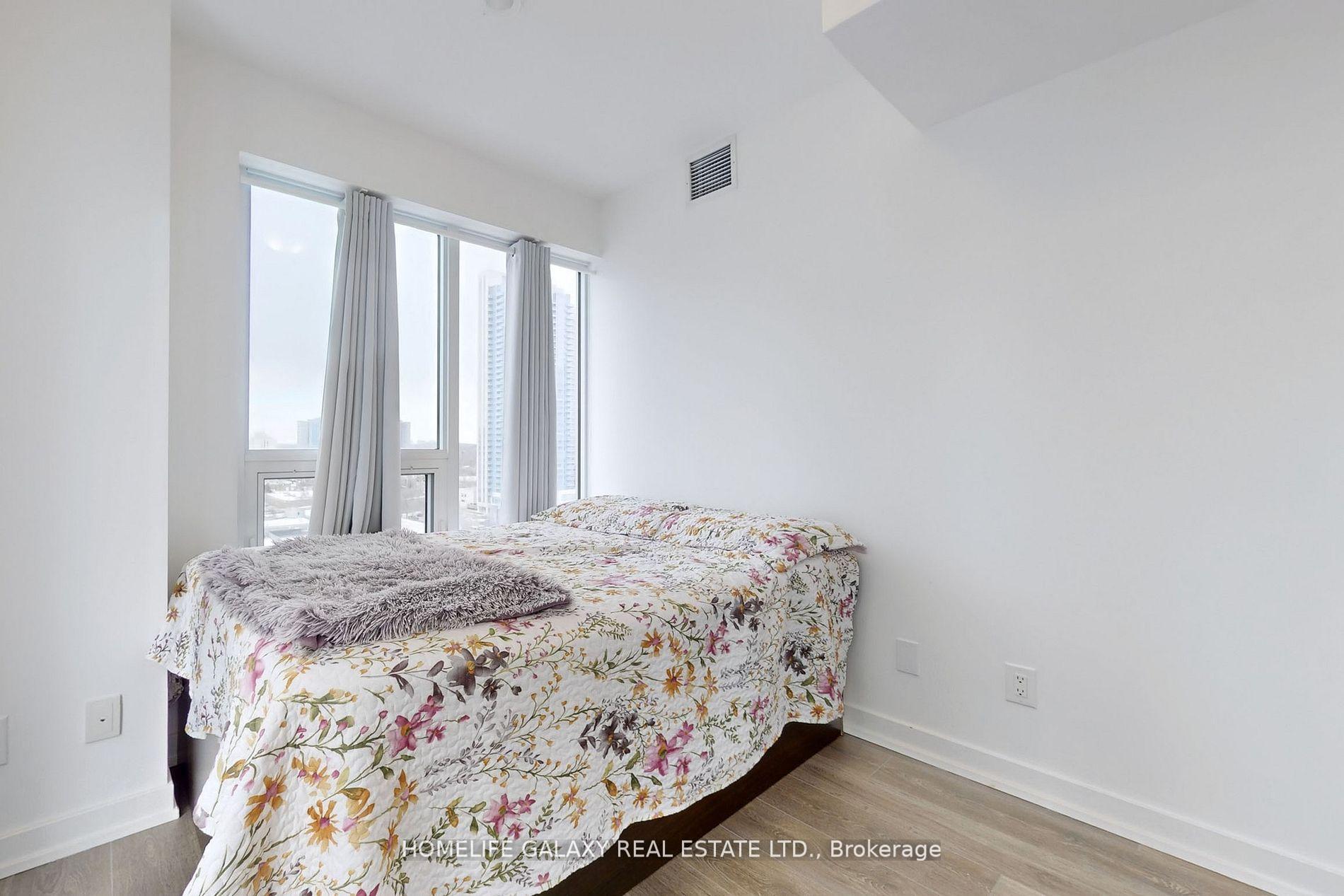 2 Bedrooms Condo at 2033 Kennedy, Toronto For sale