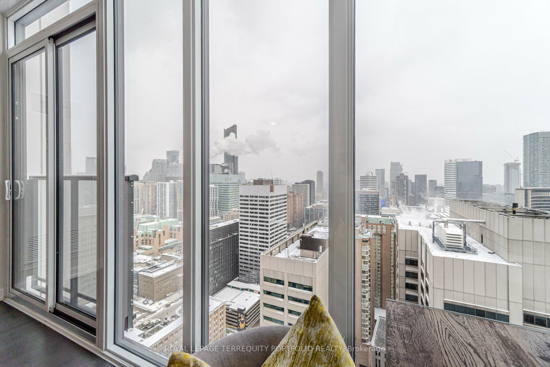 1 Bedroom Condo at 426 University,  Toronto For sale