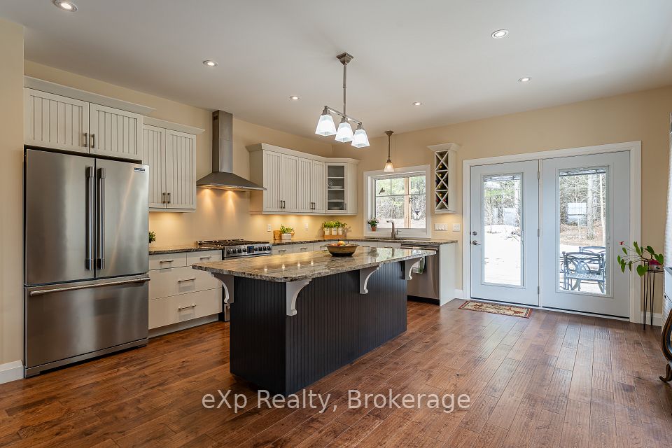 615641 Hamilton