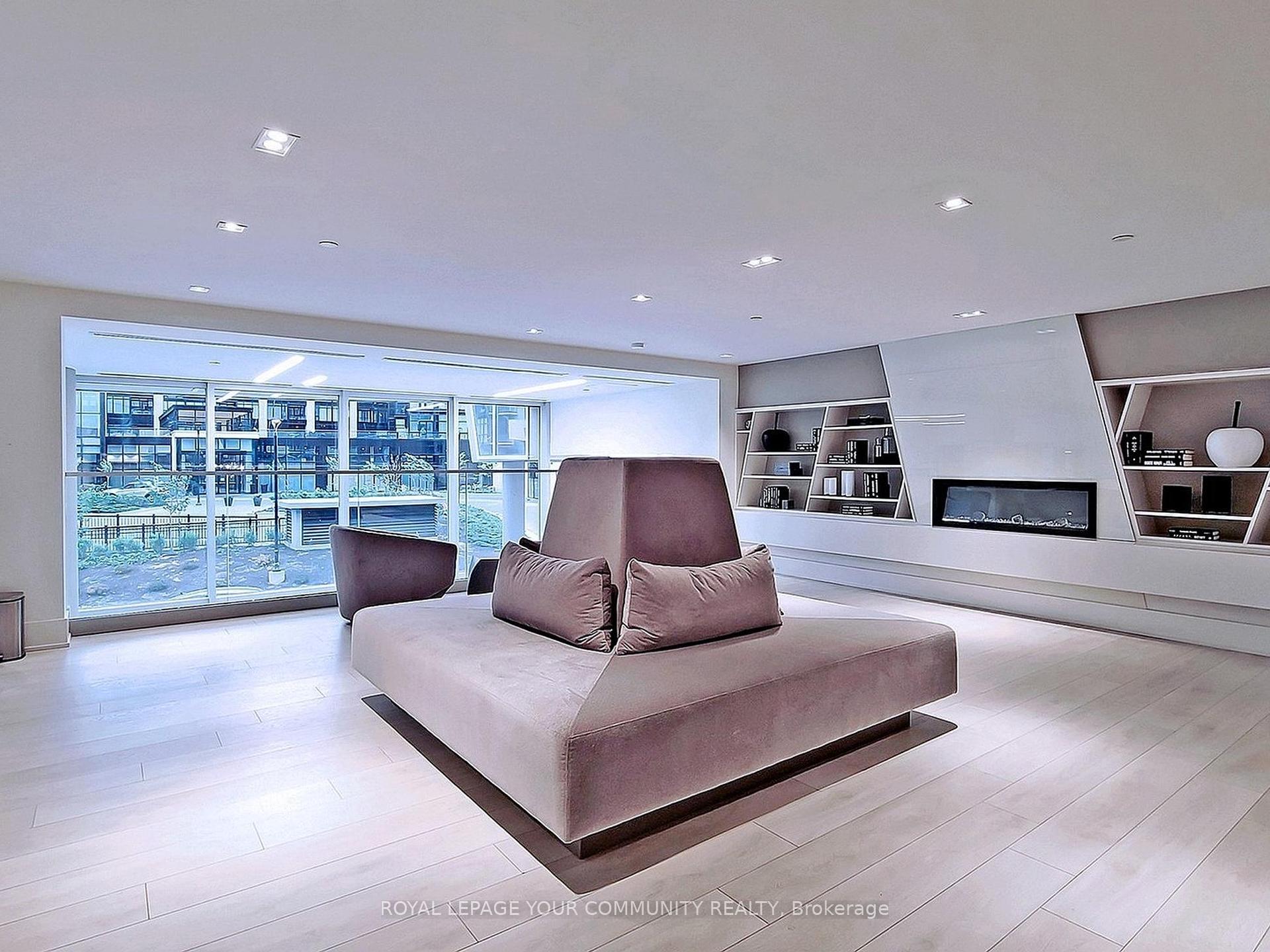 2 Bedrooms Condo at 2908 Highway 7, Vaughan For sale
