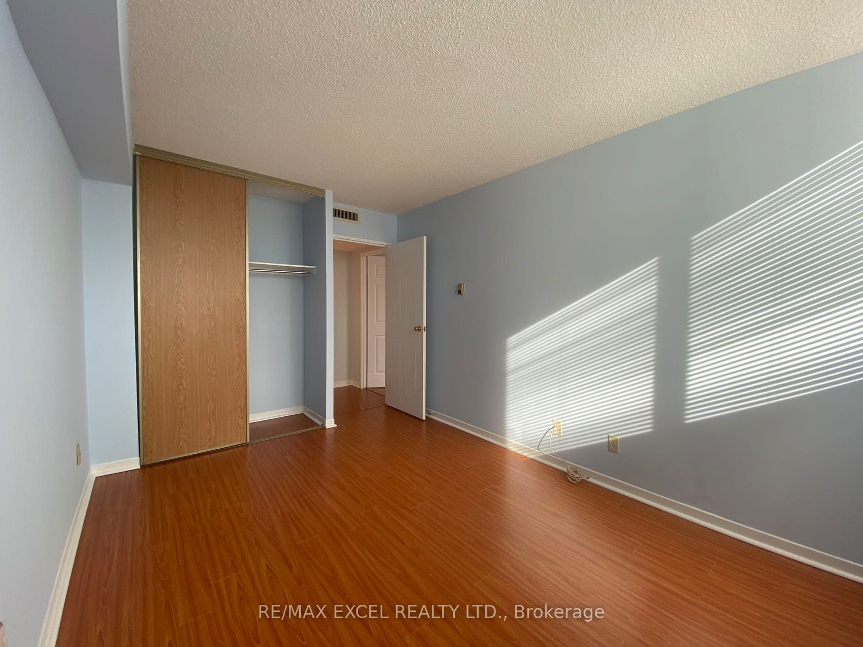 150 Alton Towers Circle, #301