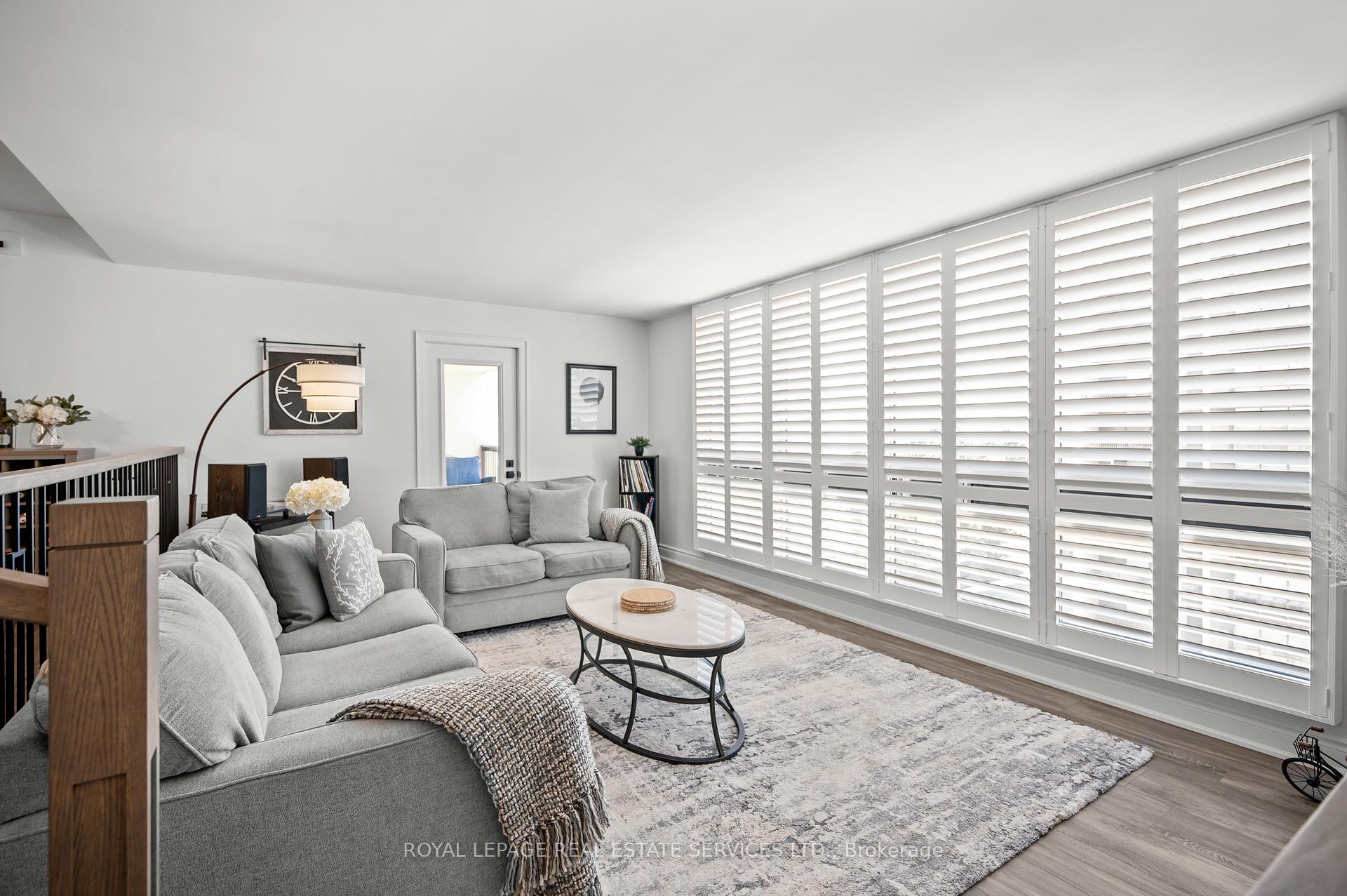 2 Bedrooms Condo at 2185 Marine,  Oakville For sale
