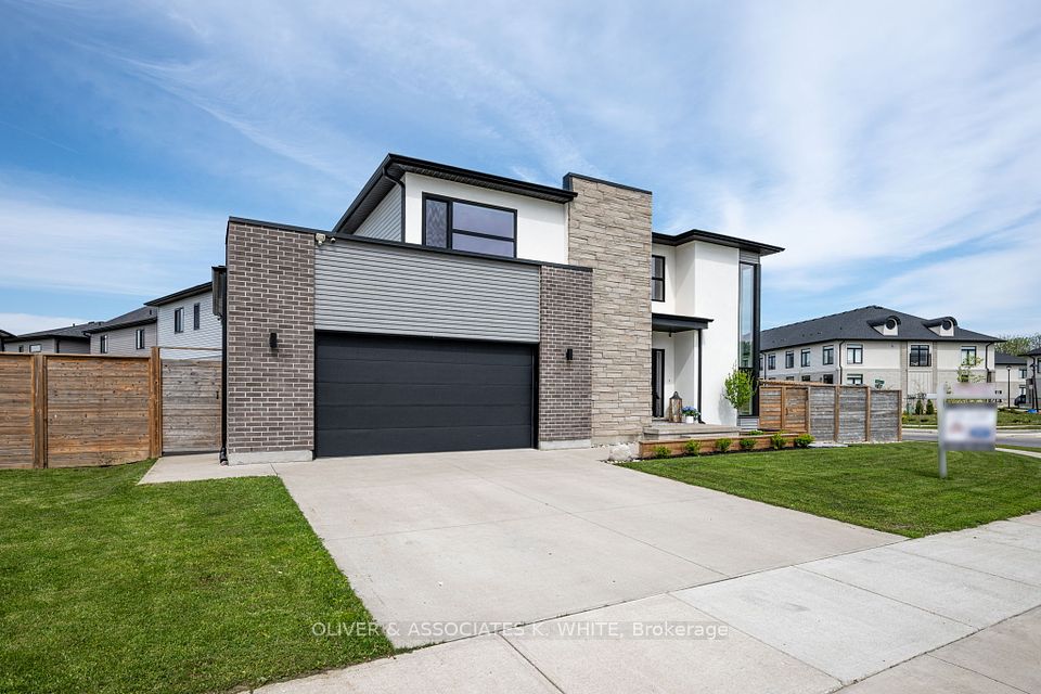 2484 Tokala Trail, London North, ON N6G 0M5