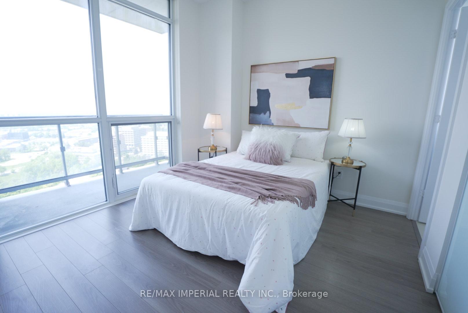 2 Bedrooms Condo at 18 Graydon Hall, Toronto For sale