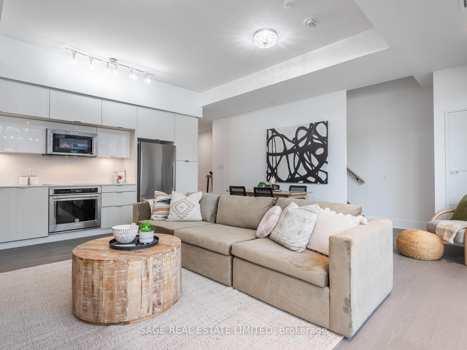 2 Bedrooms Condo at 80 Vanauley, Toronto For sale