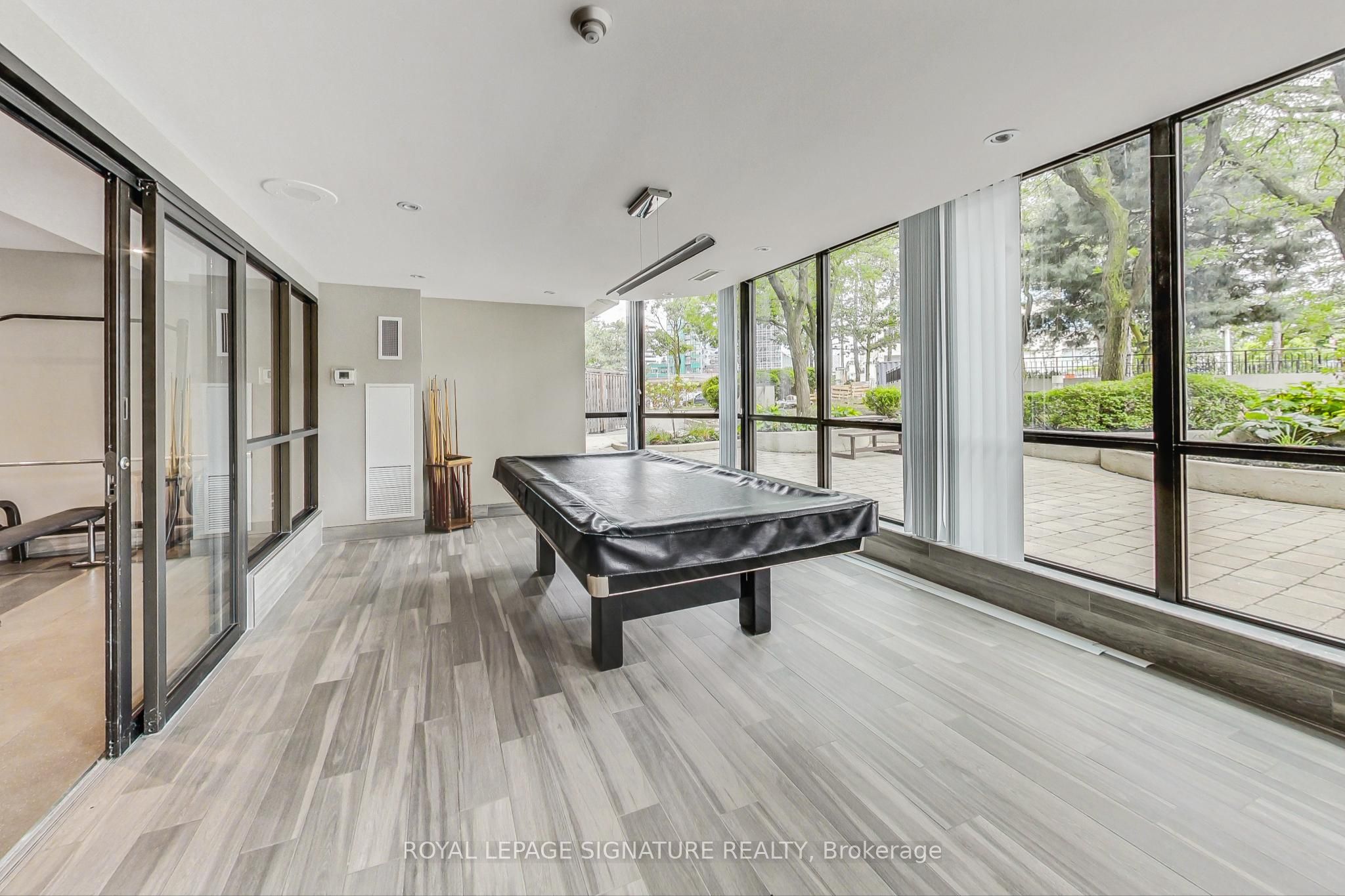 33 Elmhurst Avenue, #2107