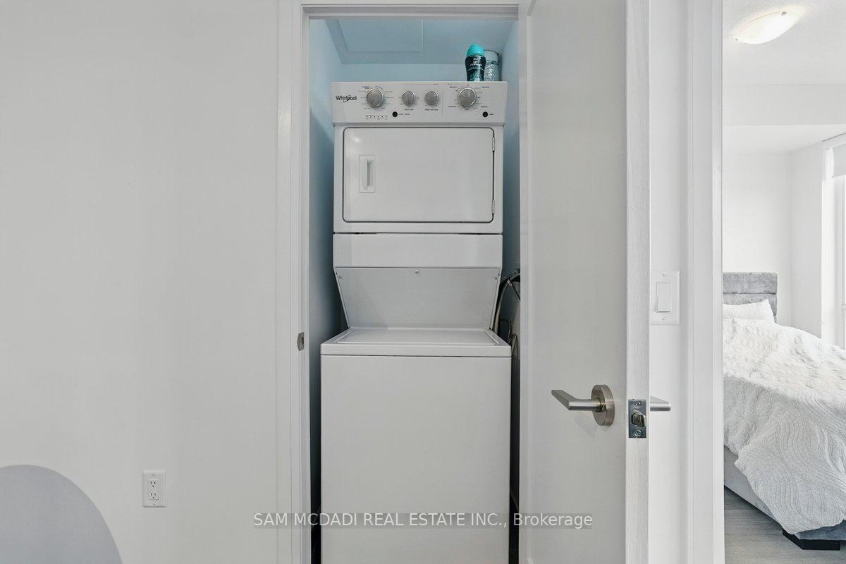 2 Bedrooms Condo at 3220 Sheppard, Toronto For sale